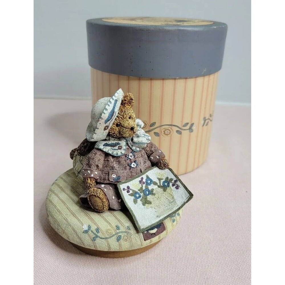 LANG CANDLES Jar Candle Topper Teddy Bear Mother with Daughter Floral Patch B59